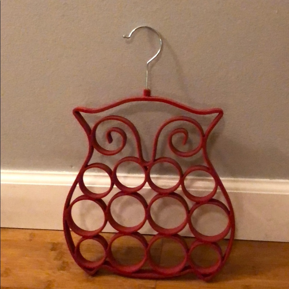 Owl Shaped Scarf/Belt Hanger!